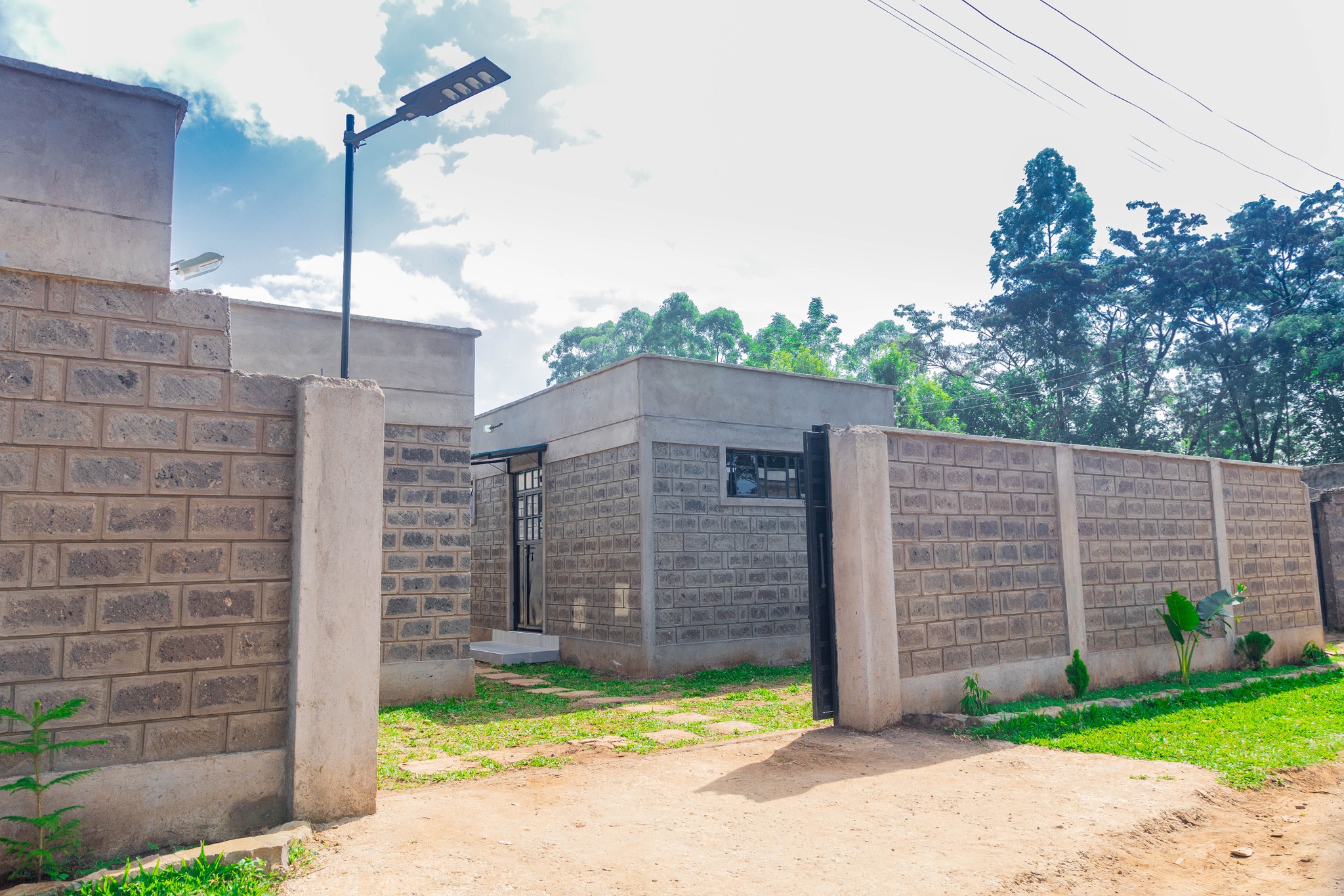 MODERN TWO BEDROOM HOME IN MWEA FOR SALE